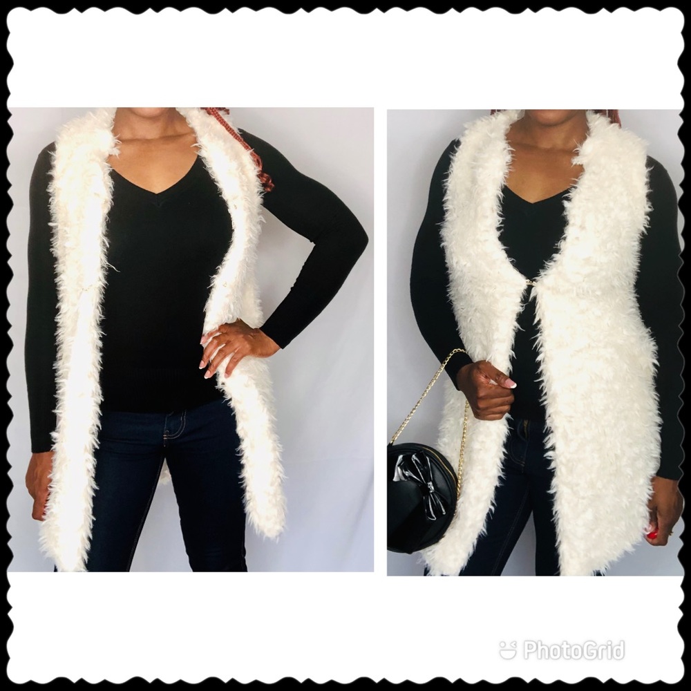 NWT De’rotchild Women’s Ivory Long Faux Fur Vest